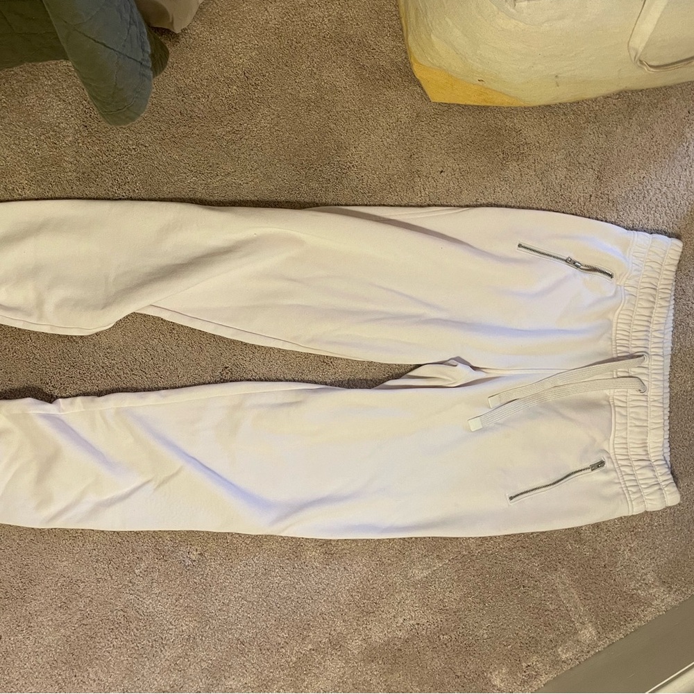 Athleta Cream Fleece Jogger